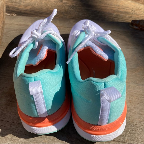 BCG Shoes - Picture 3 of 4